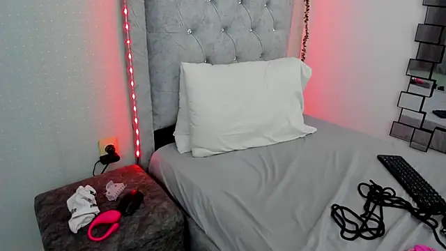 SHARONBLAKE2 Live XXX-Chat