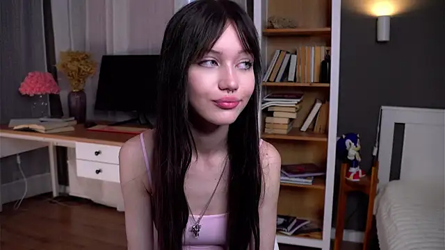 DannaChalk Adlı Modelin Canlı XXX Sohbeti