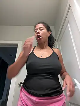 دردشة AshleyLoveee الجنسية  المباشرة
