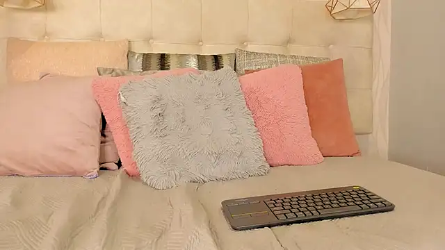 CHRISTY_BAKER élő XXX-chatje