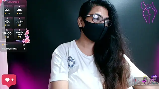 DesiZoya's Live XXX Chat