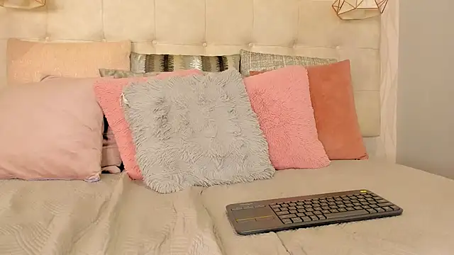 CHRISTY_BAKER's Live XXX Chat