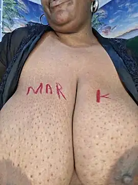 Thasha8 Chat XXX in diretta