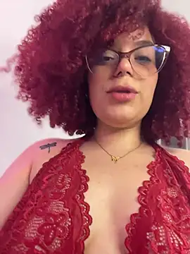 Leyah__ Adlı Modelin Canlı XXX Sohbeti