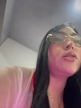 Sarahballiston_ Chat XXX in diretta