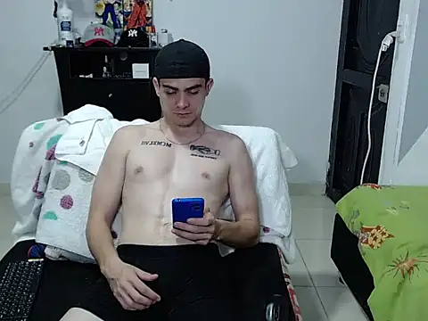 Chat +18 de Zac_Efront ao vivo