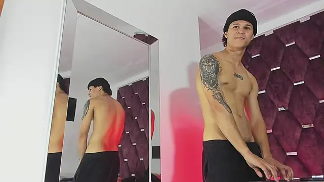 TonyBenedetti 라이브 XXX 채팅
