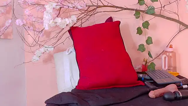 Charlotte_Love10 webkamerás műsora