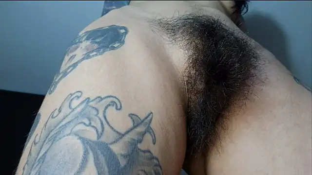aik_blac93's Live XXX Chat