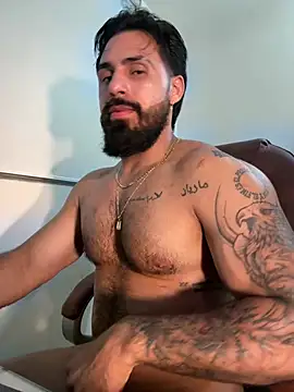 Ryan_Black3 Adlı Modelin Canlı XXX Sohbeti
