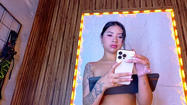 Chat XXX en directo de Lesdom_Bdsm