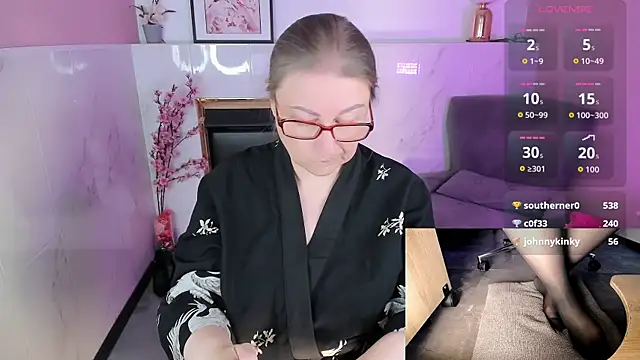 Alexandra_Kind 现场XXX聊天