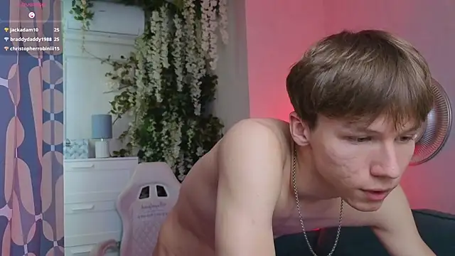 Chat XXX ao vivo de cuMte_boy