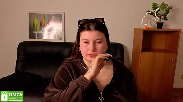 Katina_deeplou4: онлайн-секс-чат