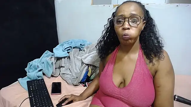 Онлайн чат XXX CandyBoobs69