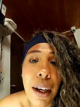 Ivon_C Chat XXX in diretta