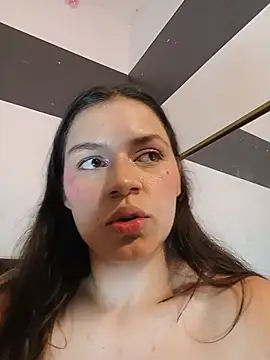 Danni_shy লাইভ XXX চ্যাট