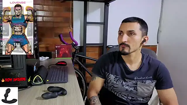 Marck_Muscle Adlı Modelin Canlı XXX Sohbeti
