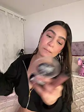 Samantha_e2 Live XXX Chat