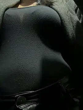 Cami_Leon2のライブXXXチャット