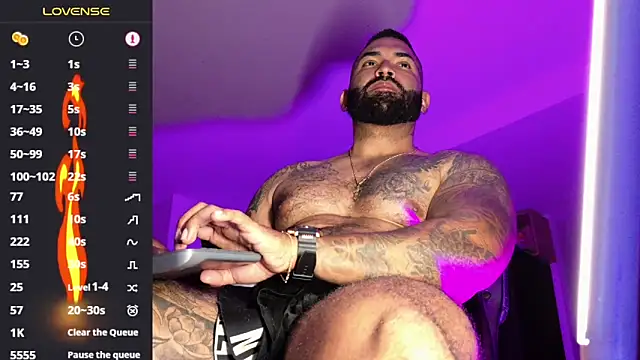 Chat XXX en directo de Max-prada