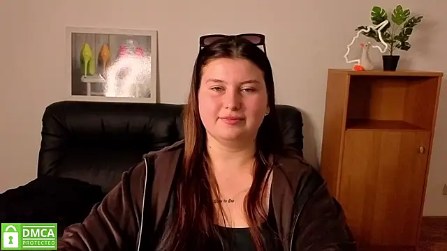 Katina_deeplou4 即時 XXX 聊天