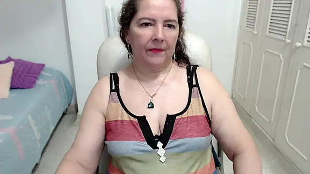 leonela_69 现场XXX聊天