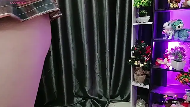 Yuki-yion Live XXX chat