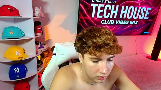 XXX chat uživo modela Eiden_carter