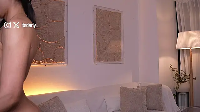 itsdarly Adlı Modelin Canlı XXX Sohbeti