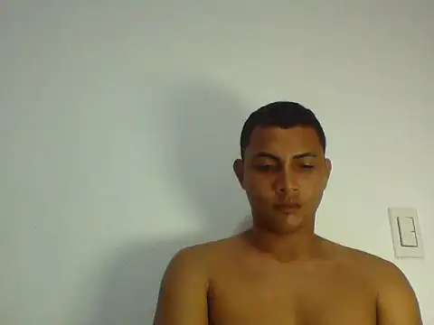 Danie- Adlı Modelin Canlı XXX Sohbeti