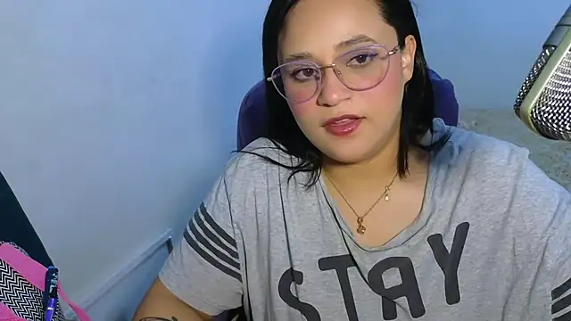 Luciernaga18 Adlı Modelin Canlı XXX Sohbeti