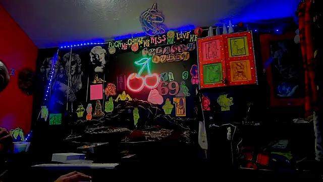 Splash_Queen420 লাইভ XXX চ্যাট