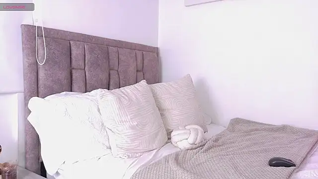 MarianaBaez1 Adlı Modelin Canlı XXX Sohbeti