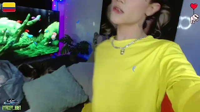 maxiy_001 live XXX chat