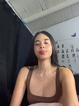 Chatroom XXX en direct de Milleradhara24