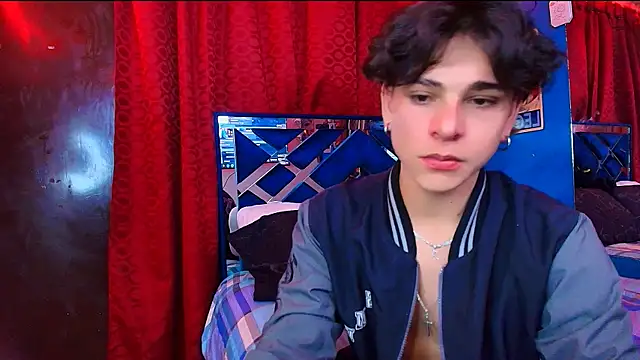 Luke_Howland Live XXX-chat