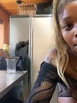 THICKBARBIE32 Live XXX-Chat