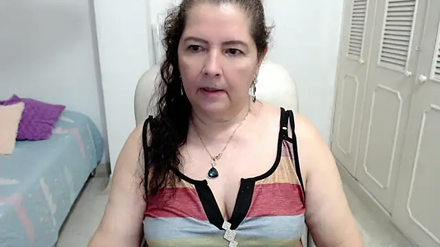 دردشة leonela_69 الجنسية المباشرة