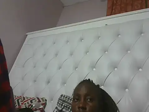 nudevelvet1's Live XXX Chat