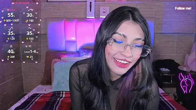 XXX chat uživo modela mia_devine_