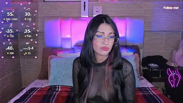 Chat +18 de mia_devine_ ao vivo