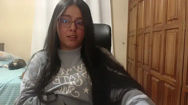 Venus_cat_ XXX чат на живо