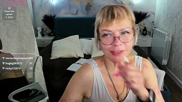 Ann_Annise Adlı Modelin Canlı XXX Sohbeti