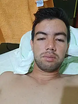 jose02517 Live XXX Chat