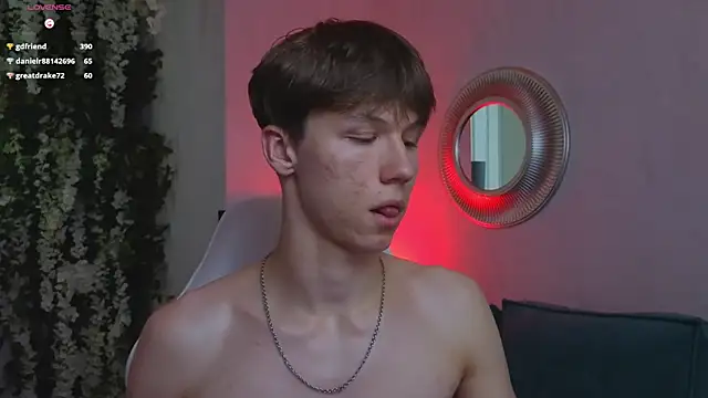 cuMte_boy Live XXX Chat