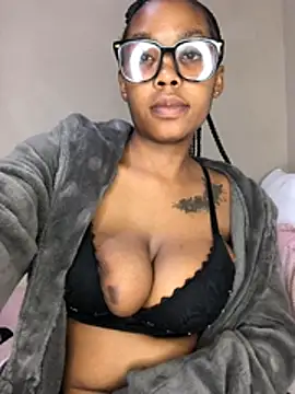 Nicole-Liam-'s Live XXX Chat