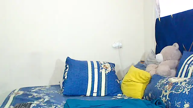 veronica1xxx Adlı Modelin Canlı XXX Sohbeti