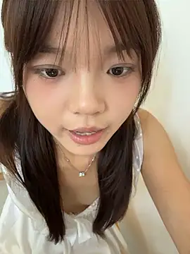 XXX chat uživo modela ela_sisi