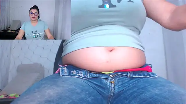 valeriasquirt's Live XXX Chat
